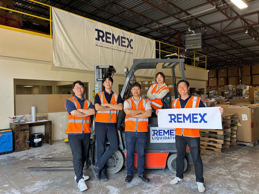 The REMEX team at the California warehouse