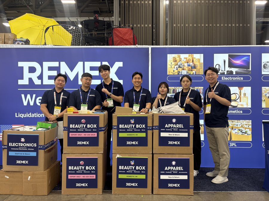 The REMEX booth at a liquidation trade show